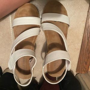 White wedges